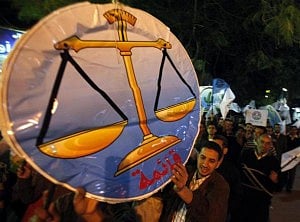 Supporters of Egypt's Muslim Brotherhood 'The Freedom and Justice Party' participate in a march in support of the party. Photo: Reuters  