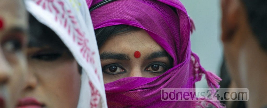 Transgender persons take part in an AIDS Day rally in Dhaka. Dec 1, 2014. Tanvir Ahammed/bdnews24.com 