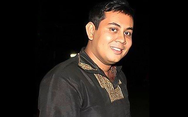 Niladri Chatterjee Niloy is the fourth blogger to have been murdered this year after Avijit Roy, Oyasiqur Rahman Babu and Ananta Bijoy Das. 