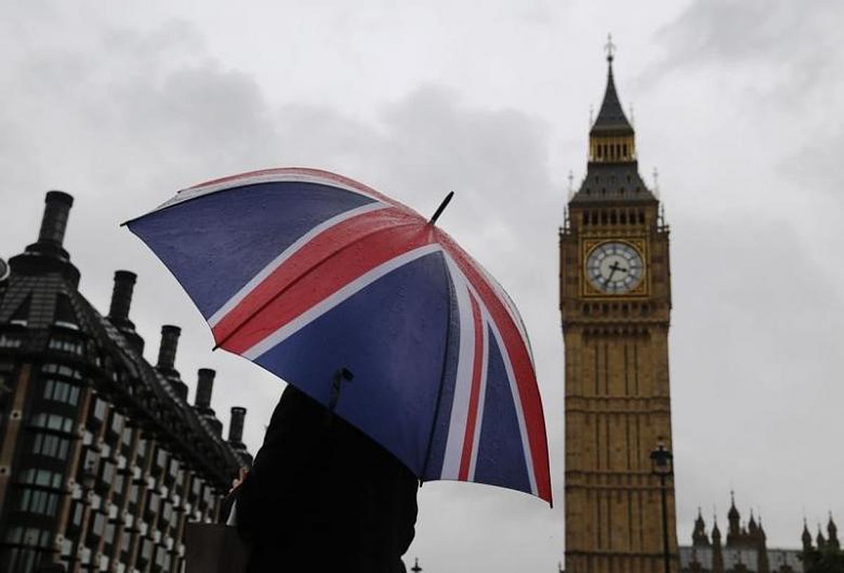 Manifestos indicate future tense for Great Britain