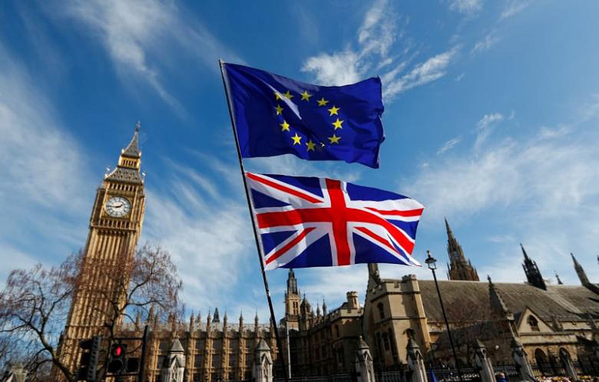 Britain stuck in time warp as elections near