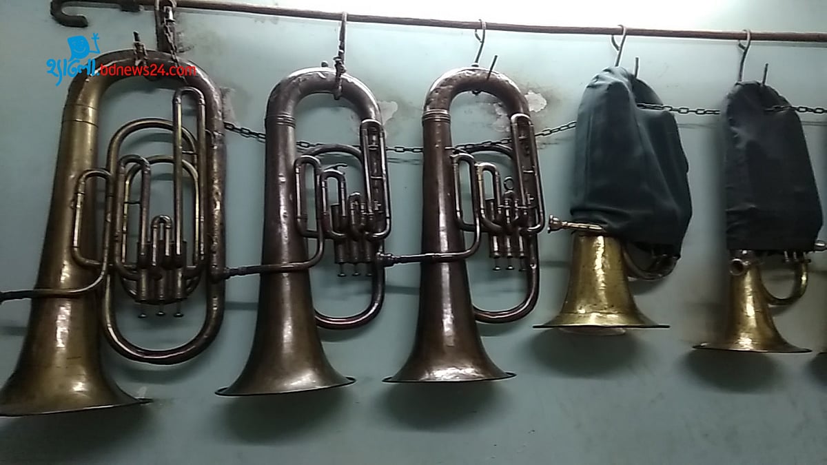 হারানো পথে ব্যান্ডপার্টি
