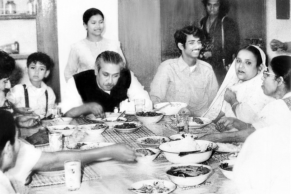 সর্বংসহা নারীর উদাহরণ বঙ্গমাতা