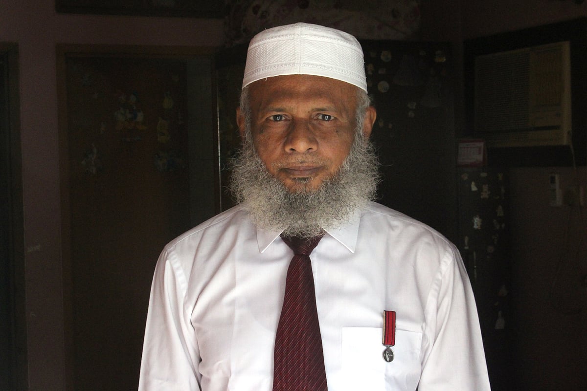 যুদ্ধদিনের গদ্য-০৩: দেশের বড় সমস্যা বুক দিয়ে ঠেকায় সমাজের তৃতীয় শ্রেণির লোকেরাই