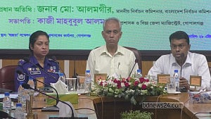 ‘ভুল বক্তব্য প্রচার’, গণমাধ্যমকে ভয় পাচ্ছেন নির্বাচন কমিশনার