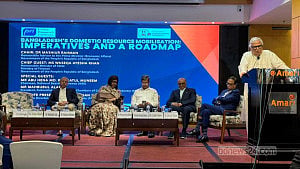 ডলারের মান সময়ে সময়ে সমন্বয় করা হলে চাপ কম হত: মসিউর রহমান