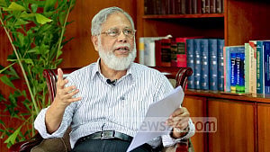 বিচারপতি খায়রুল হকের বিরুদ্ধে মামলার আবেদন নাকচ