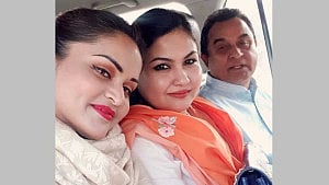 মোস্তফা কামাল পরিবারের আয়কর নথি জব্দের আদেশ
