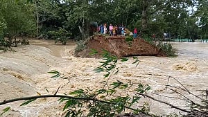 বন্যা মোকাবিলায় স্বাস্থ্য অধিদপ্তরের ৮ নির্দেশনা