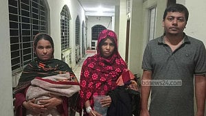 কুমিল্লায় আশ্রয়কেন্দ্রে পৃথিবীর আলো দেখল ‘সুবর্ণা’