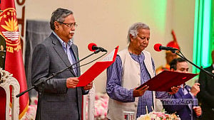 ‘Weak authority’, deepening divisions: politics in crisis