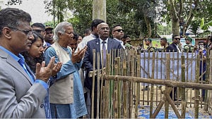 আবু সাঈদ এখন ঘরে ঘরে: ইউনূস