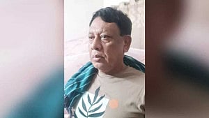 বাসায় তিন কোটি টাকা: সাবেক সচিব শাহ কামাল গ্রেপ্তার