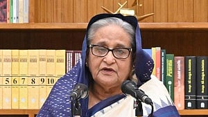 শেখ হাসিনার বিরুদ্ধে এবার নারায়ণগঞ্জে হত্যা মামলা