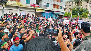 কোটা: সিলেটে পৌনে ৩ ঘণ্টা মহাসড়কে অবস্থান শিক্ষার্থীদের, আটক ১