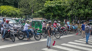 জেন-জিরা যেভাবে পথ দেখাচ্ছে