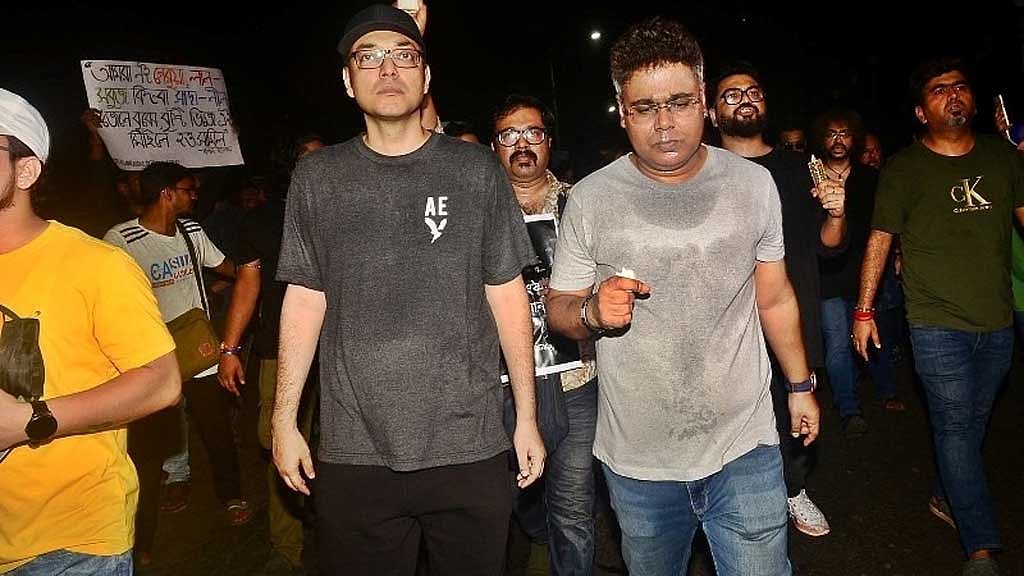 প্রতিবাদ মিছিলে অনুপম রায় ও মীর আফসার আলি 