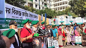 ভারত প্রশ্নে ‘সাম্যতার ভিত্তিতে’ পররাষ্ট্রনীতি চান সশস্ত্র বাহিনীর সাবেকরা