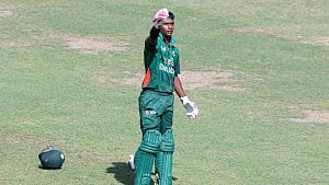 ক্রিকেটে আকাশ ছোঁয়ার স্বপ্ন আজিজুলের
