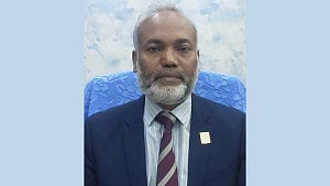 আন্দোলনের মুখে বরিশাল বিশ্ববিদ্যালয়ে নতুন কোষাধ্যক্ষ নিয়োগ
