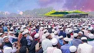 আরাকান আর্মিও রোহিঙ্গাদের হত্যা-নির্যাতন করছে, সমাবেশে নেতারা