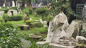 স্মৃতির স্মারকগুলো কেমন আছে