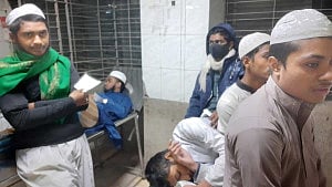 এক ব্যক্তির দেওয়া বিরিয়ানি ‘খাওয়ার পর’ মাদ্রাসায় অসুস্থ দেড় শতাধিক