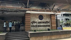কর্মস্থলে ‘অনুপস্থিত’: দুই এসপি বরখাস্ত