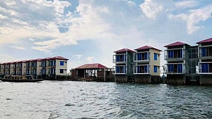 ডিবির হারুনের রিসোর্টের এমডিসহ দুই জনের আয়কর নথি জব্দ