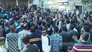 রাজশাহীতে মীমাংসায় গিয়ে ফের হাতাহাতি বাস-অটোরিকশা শ্রমিকদের