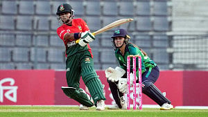 ১৭ রানে ৬ উইকেট হারিয়ে হেরে গেল বাংলাদেশ