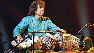শেষ বিদায়েও বাজল বাদ্য, শায়িত হলেন জাকির হোসেন