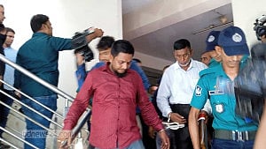 বহদ্দারহাটে ফ্লাইওভারের বিশাল কর্মযজ্ঞে ন্যূনতম নিরাপত্তা ব্যবস্থা ছিল না: আদালত