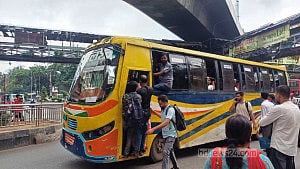 Traffic curbs in Dhaka before Sunday rallies