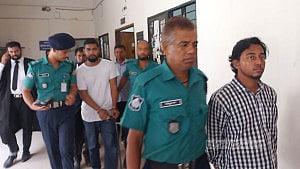 সেতু ভবনে নাশকতা: আসিফ মাহতাবসহ দুজন ৬ দিনের রিমান্ডে