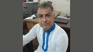 নারায়ণগঞ্জে ধর্ষণচেষ্টা মামলায় আওয়ামী লীগ নেতা কারাগারে