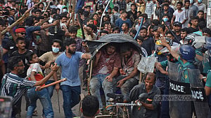 এমন রক্তশ্রাবণ আর ফিরে না আসুক
