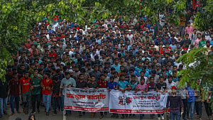 কোটার বিরোধিতায় ফের শাহবাগ অবরোধ, যানজট