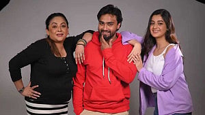 ইন্টারনেট বন্ধের খাঁড়া ‘কলকাতা ডায়েরিজ’ সিনেমায়