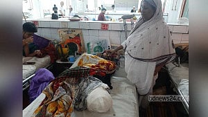‘হ্যালো, আমার একটা পা নাই’