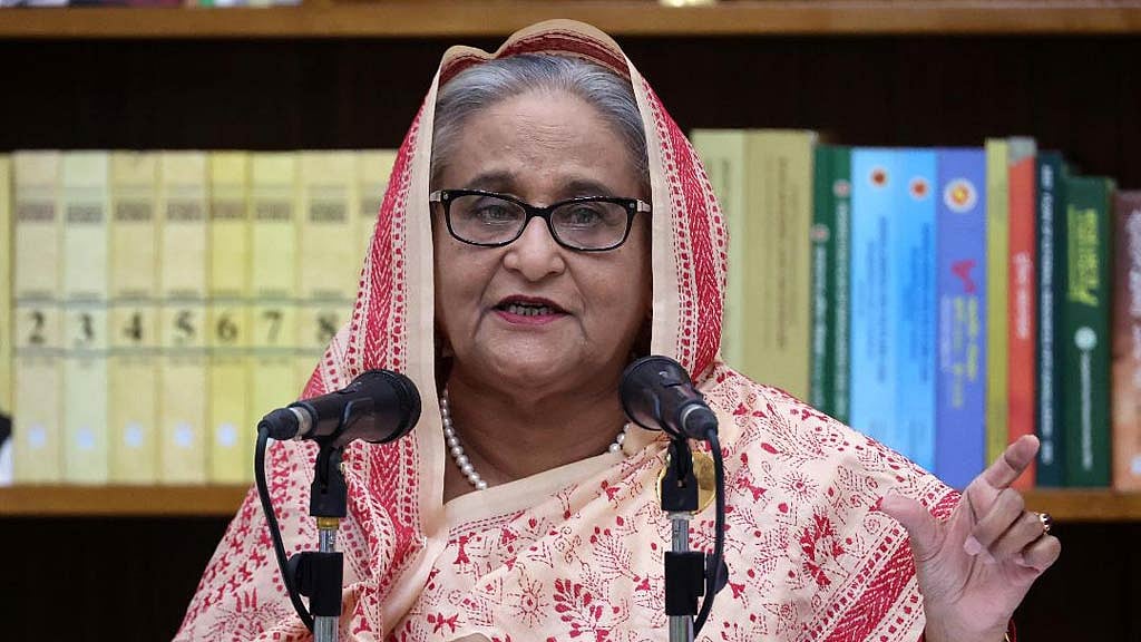 রোববার গণভবনে চীন সফর নিয়ে আয়োজিত সংবাদ সম্মেলনে নানা বিষয়ের পাশাপাশি তিস্তা প্রকল্পে ভারতের প্রস্তাব নিয়েও প্রশ্নের জবাব দেন প্রধানমন্ত্রী শেখ হাসিনা।