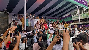 আন্দোলনে লাভ নেই, খালেদার জন্য আদালতে যান: আওয়ামী লীগ