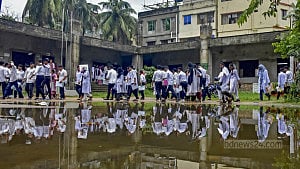 No entry within 200 yards of HSC exam halls
