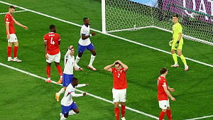‘আত্মঘাতী’ উবাকে দুষছে না অস্ট্রিয়া