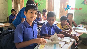 প্রথম শ্রেণিতেও ভর্তি পরীক্ষা: শৈশব কি তবে ফিকে হয়ে যাবে?