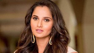নিজের বায়োপিকে অভিনয়ের যে শর্ত দিলেন সানিয়া