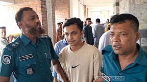 ধর্ষণ মামলায় টিকটকার প্রিন্স মামুনের বিচার শুরু