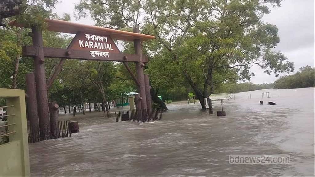 রেমালে বাতাসের গতিবেগ তুলনামূলক কম হলেও ঝড় ছিল ৩৬ ঘণ্টারও বেশি। ভাটার সময় প্লাবিত হয়েছে সুন্দরবন, যা মানুষের স্মৃতিতে বিরল  