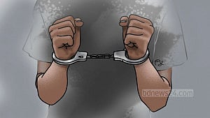 গোয়েন্দা সংস্থার পরিচয়ে ভোটকেন্দ্রে ঘোরাঘুরি, কিশোর আটক