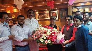 চাঁদা দাবি ও মোবাইল ছিনতাইয়ের মামলা রংধনু গ্রুপের, আসামি বসুন্ধরার এমডি
